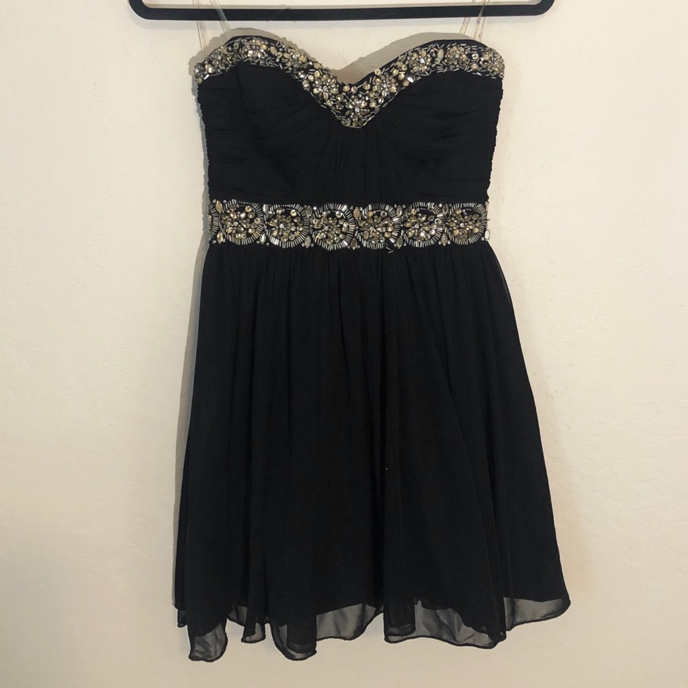 Black strapless homecoming dress